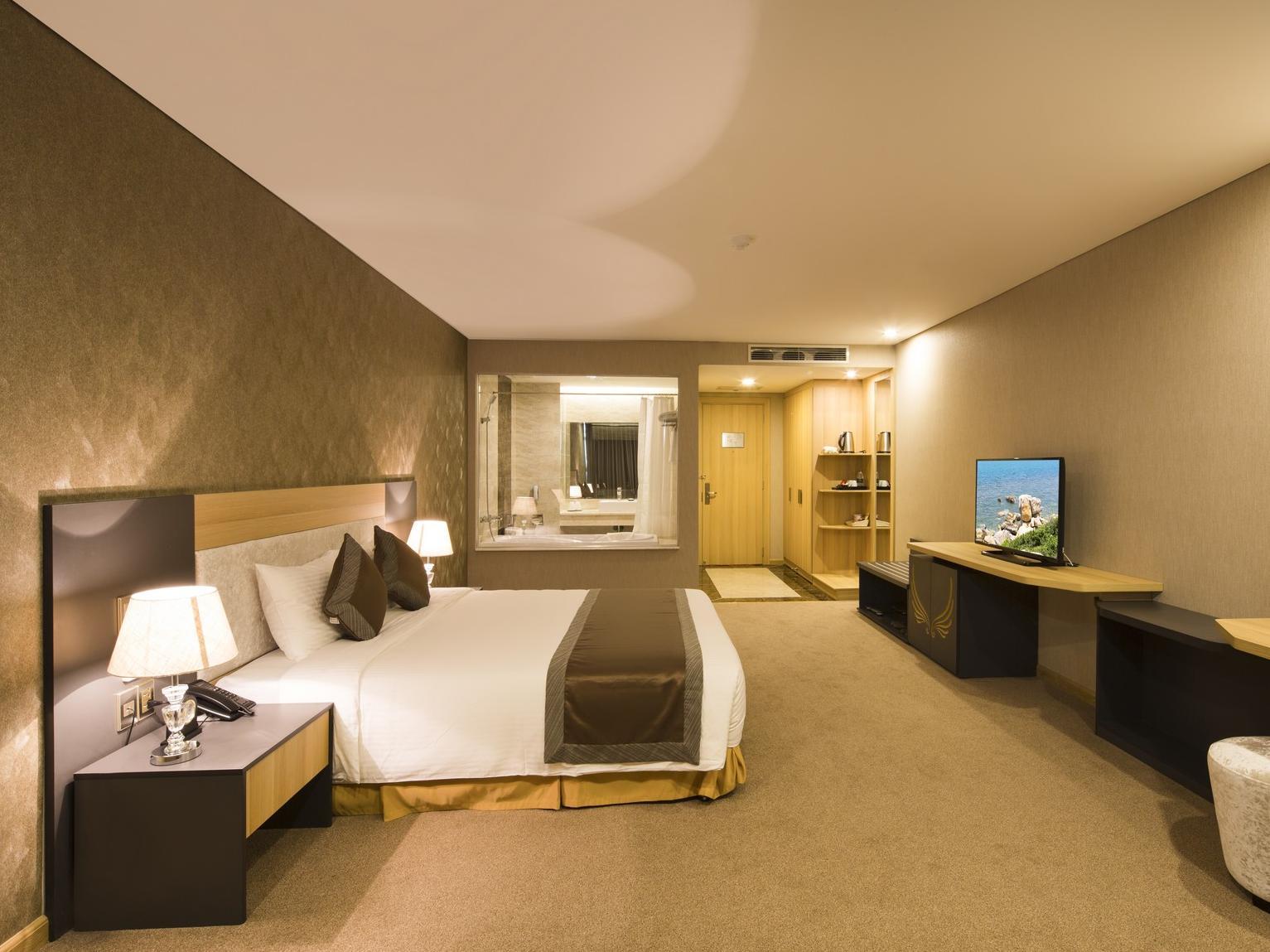 Phòng deluxe Khách sạn mường thanh luxury nha trang 